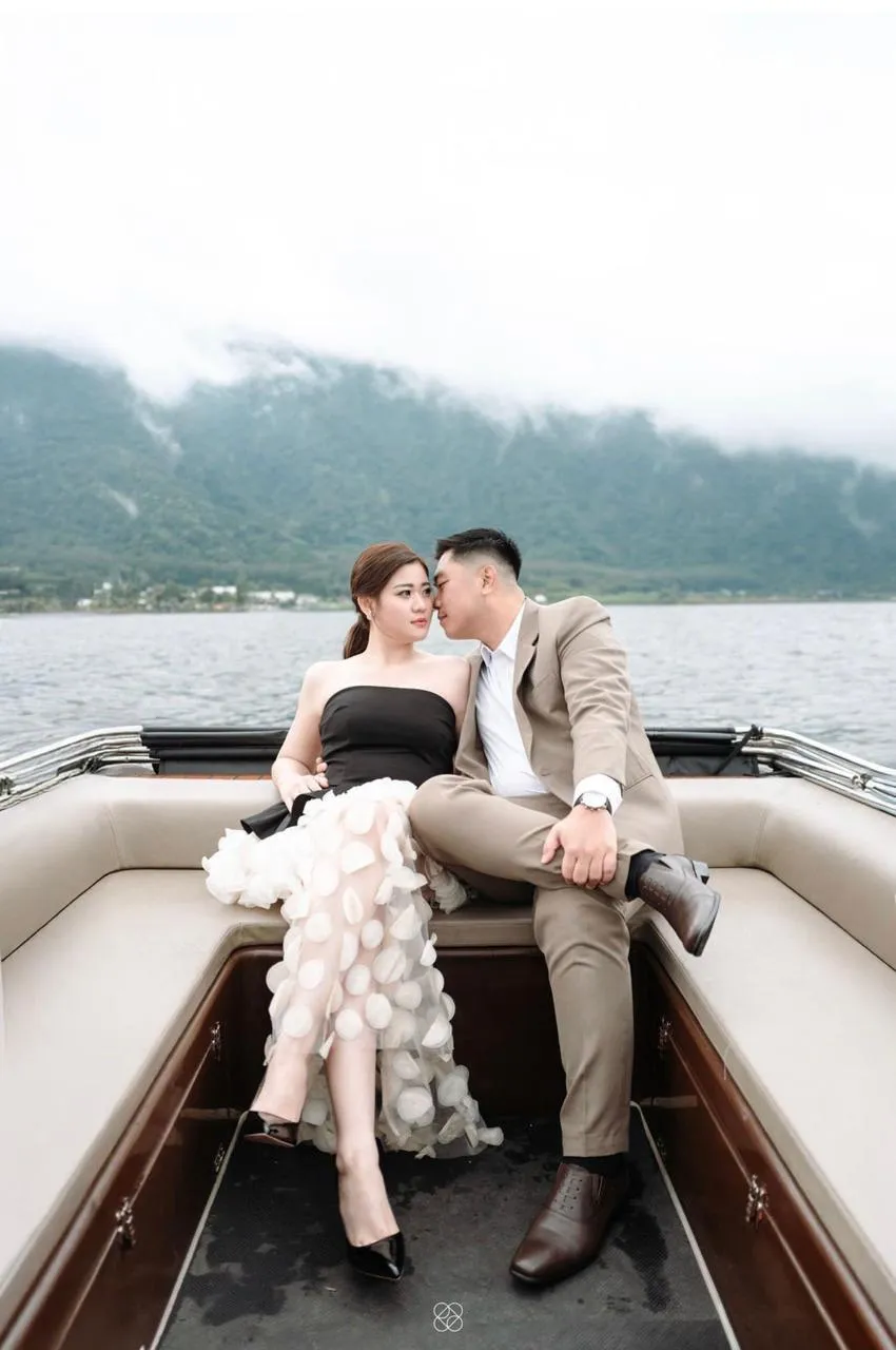 Anthony and Kezia boat
